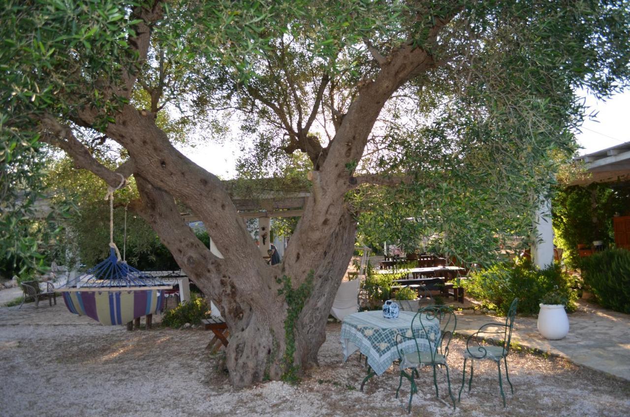 I Trulli Di Acquarossa Aparthotel Cisternino Kültér fotó